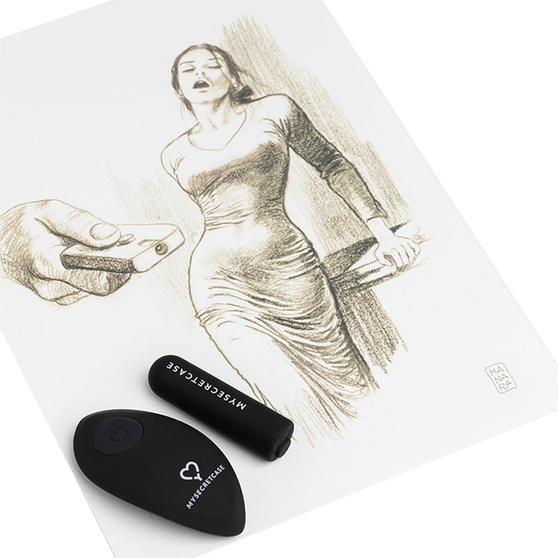 Il Gioco di Claudia - Milo Manara per MySecretCase - Mutande Vibranti MySecretCase